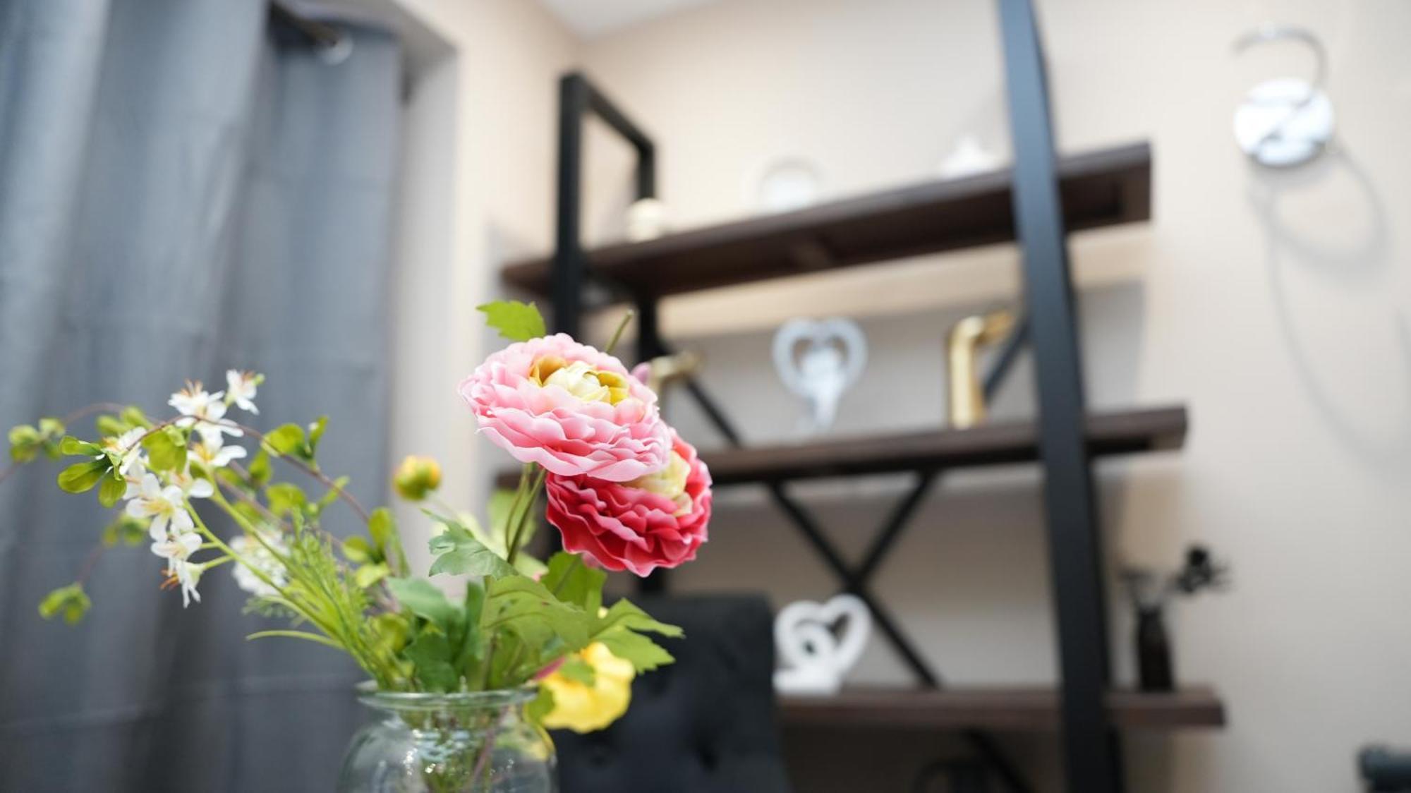 Holiday home Charming House - Sleeps 5 & Outdoor Space London